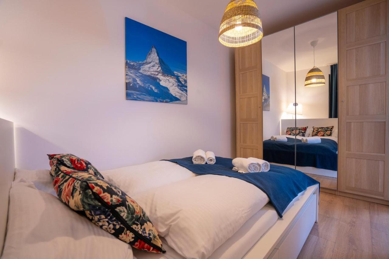 Rentplanet - Apartamenty Schroniskowa ชกลาร์สกา ปอเรมบา ภายนอก รูปภาพ