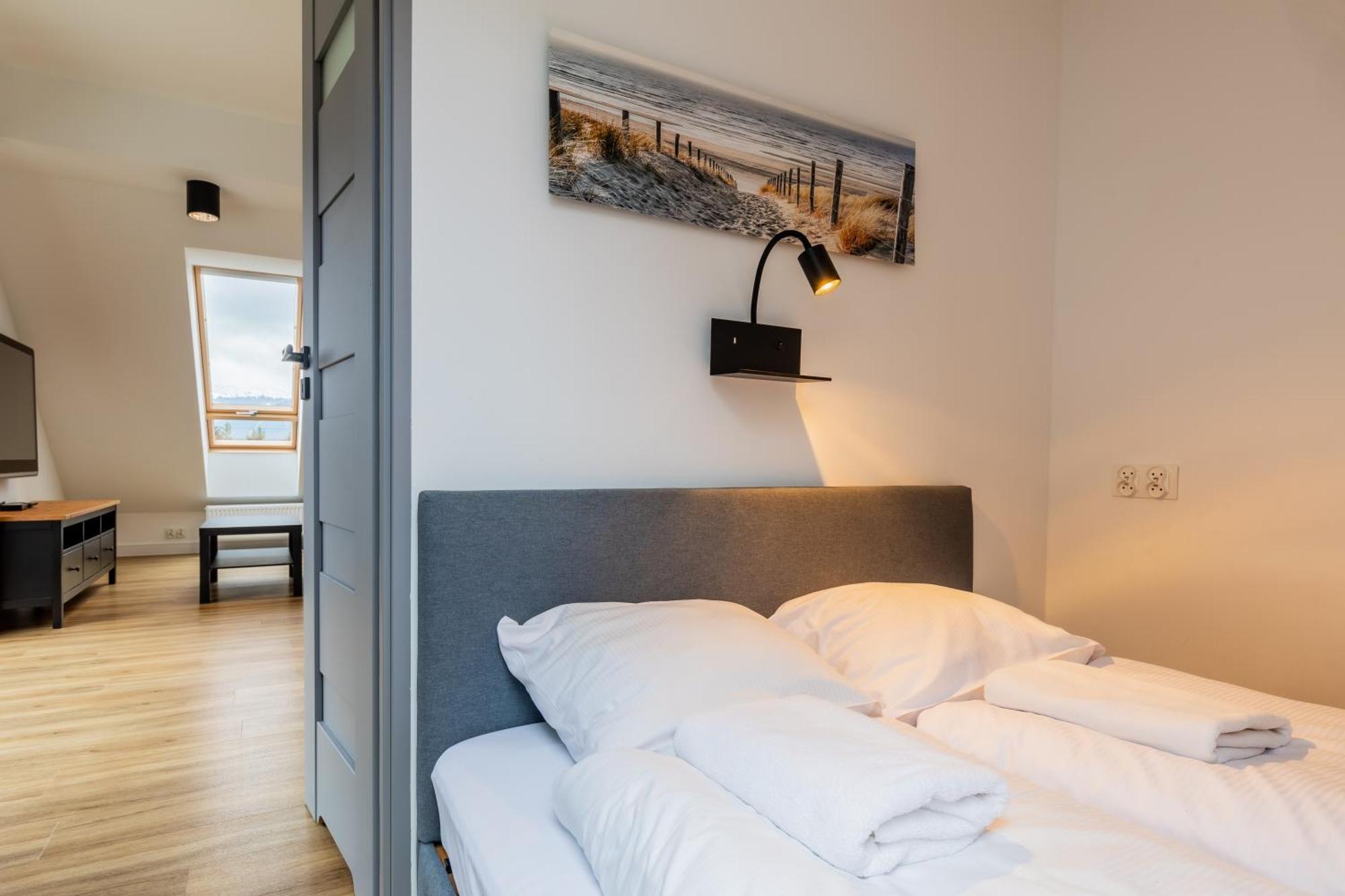 Rentplanet - Apartamenty Schroniskowa ชกลาร์สกา ปอเรมบา ภายนอก รูปภาพ