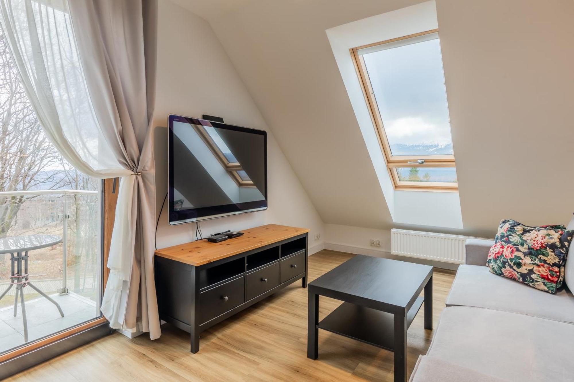 Rentplanet - Apartamenty Schroniskowa ชกลาร์สกา ปอเรมบา ภายนอก รูปภาพ