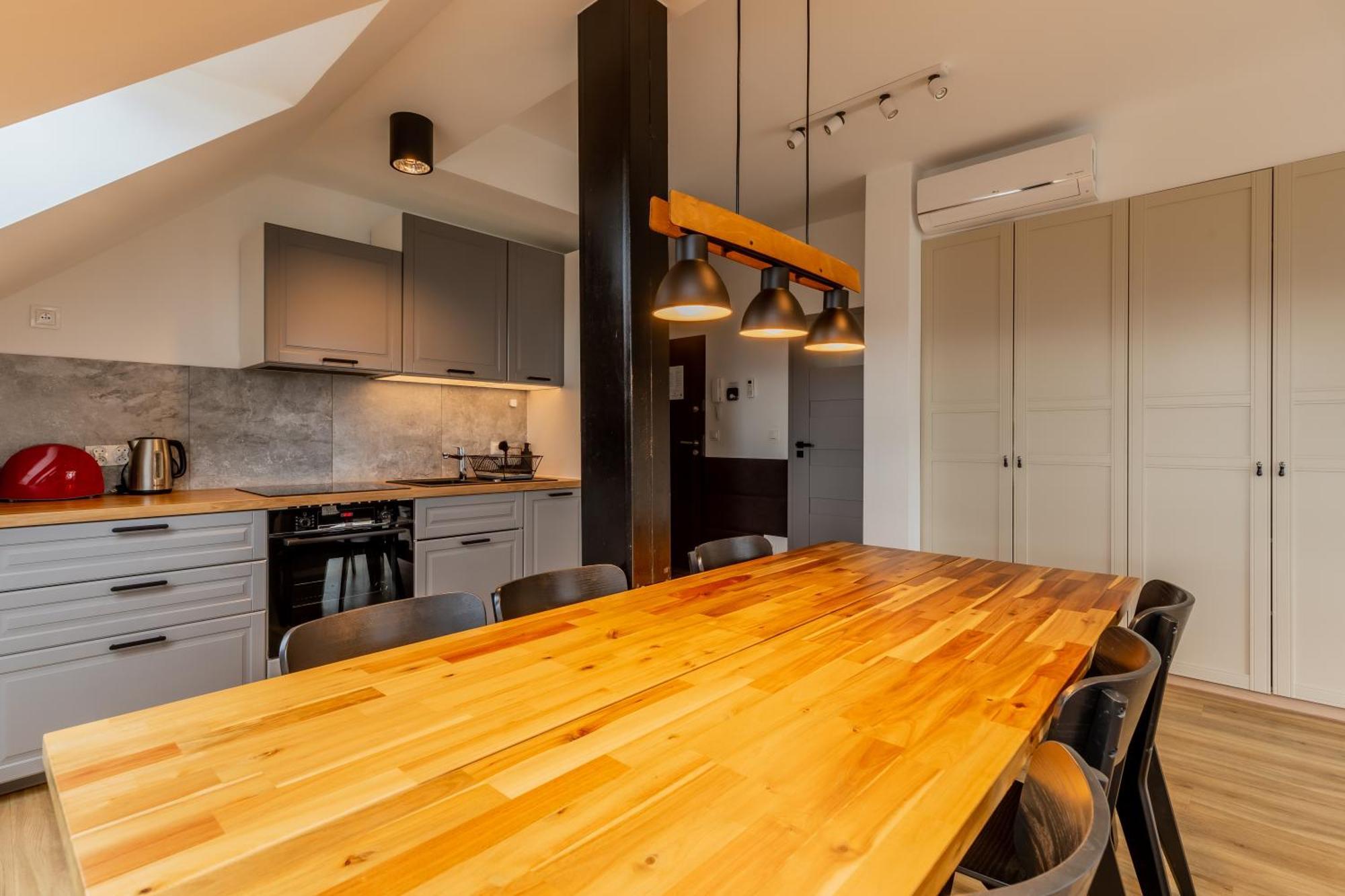Rentplanet - Apartamenty Schroniskowa ชกลาร์สกา ปอเรมบา ภายนอก รูปภาพ