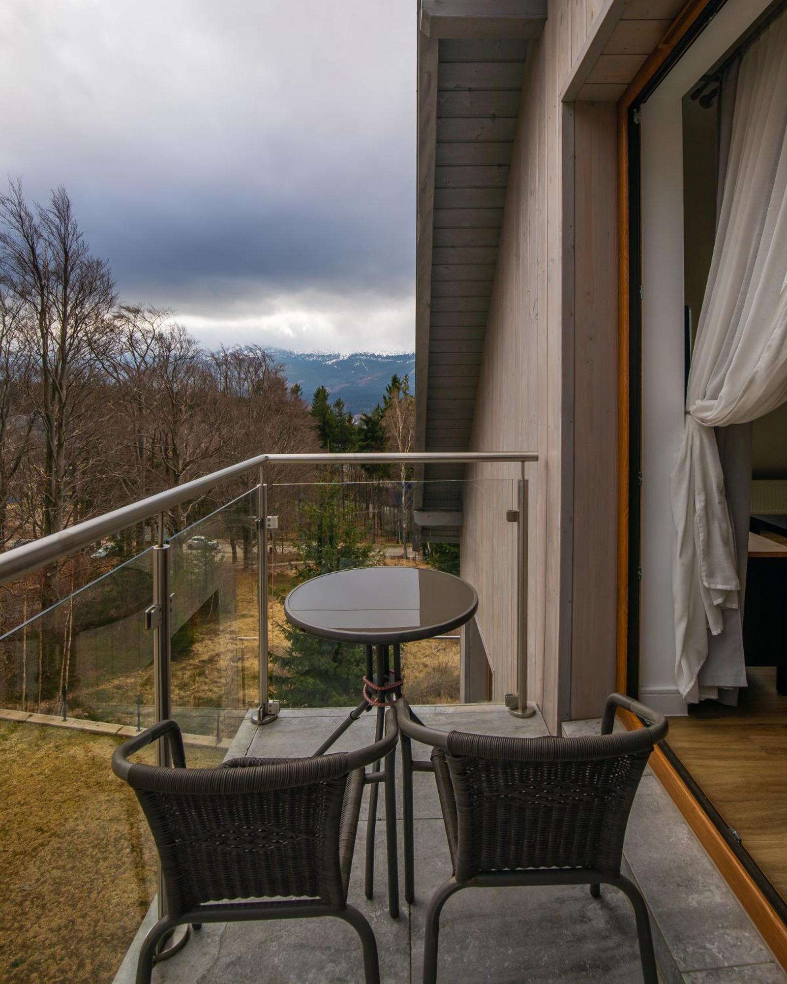 Rentplanet - Apartamenty Schroniskowa ชกลาร์สกา ปอเรมบา ภายนอก รูปภาพ