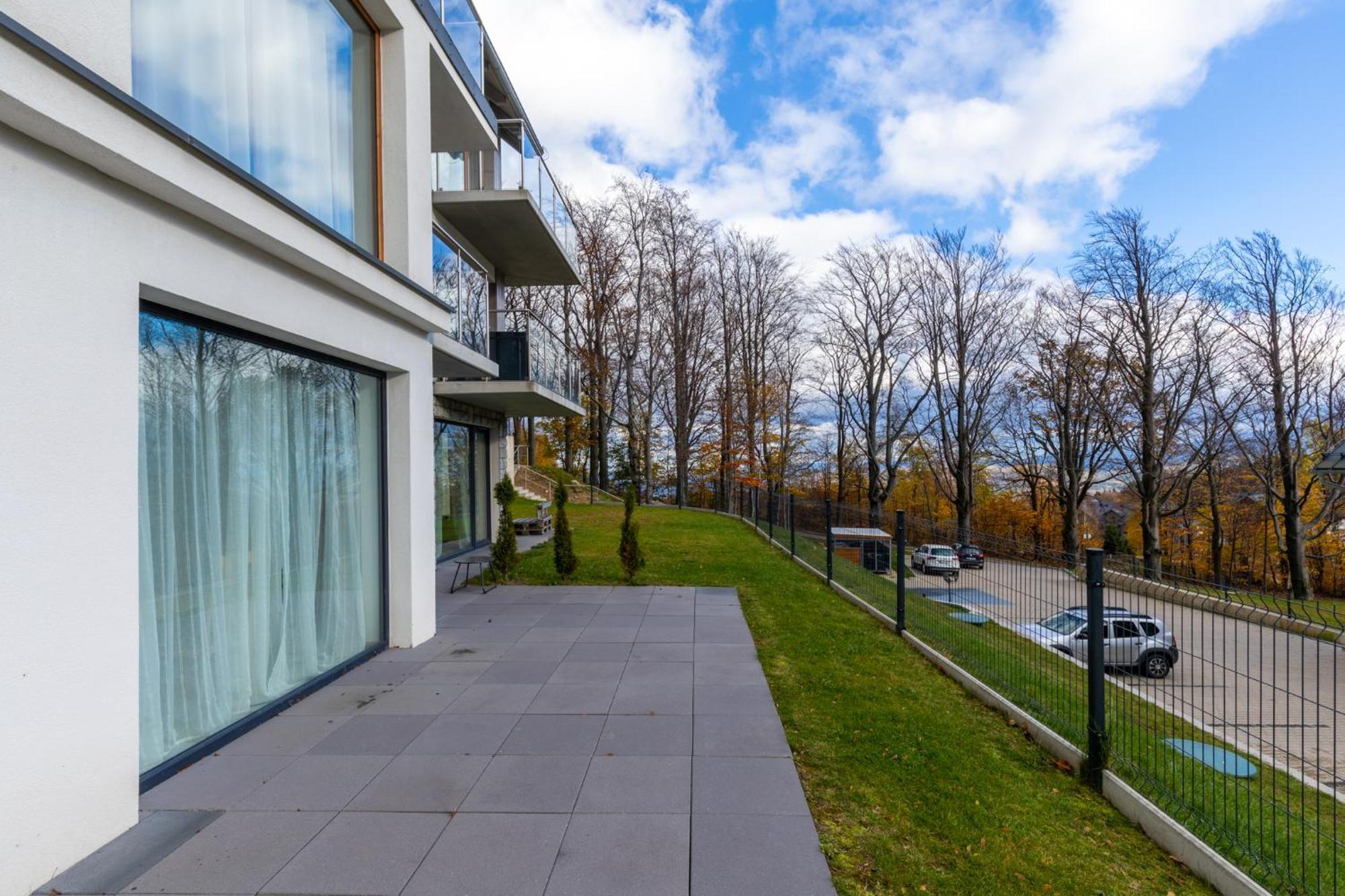Rentplanet - Apartamenty Schroniskowa ชกลาร์สกา ปอเรมบา ภายนอก รูปภาพ