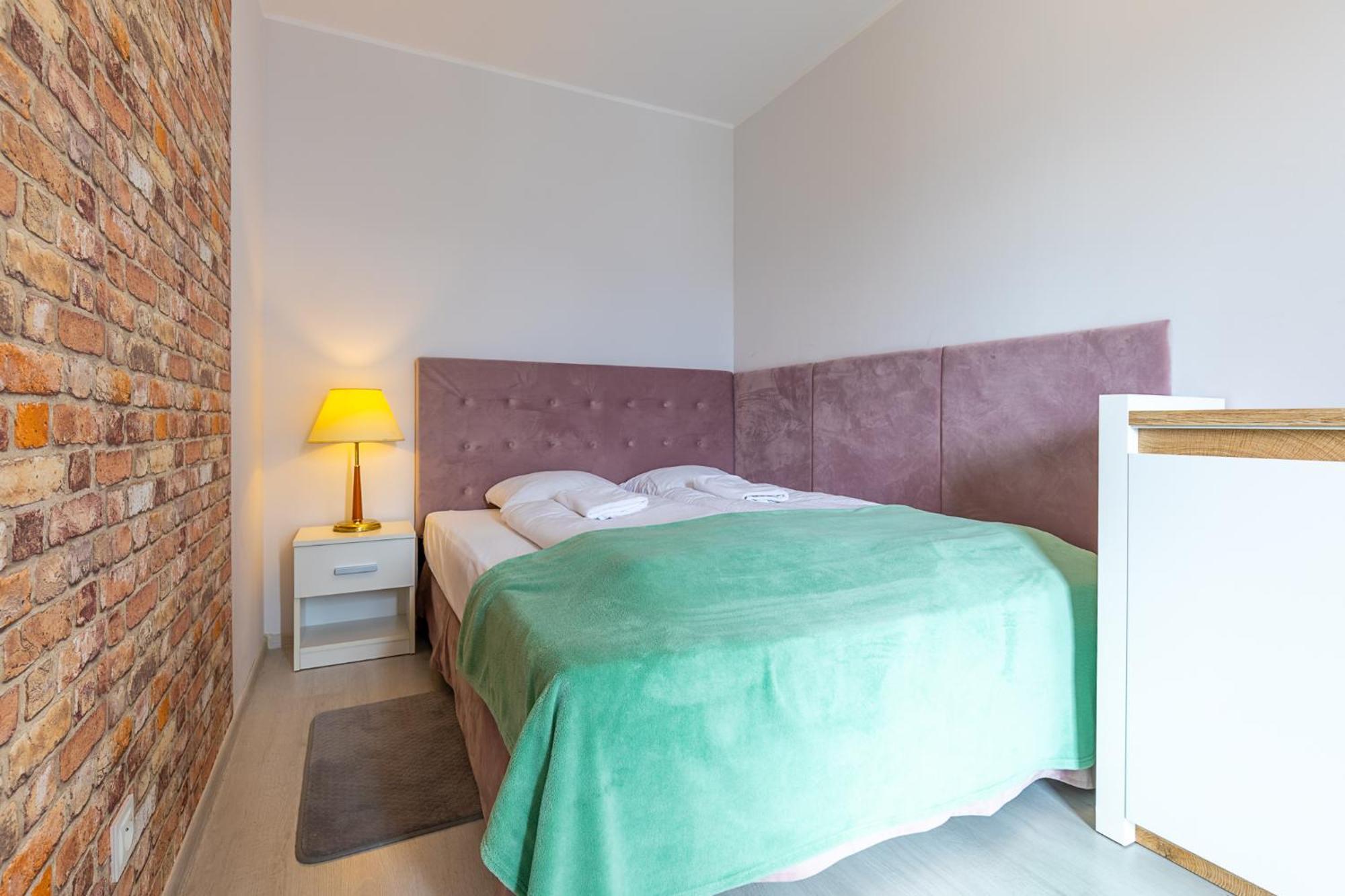 Rentplanet - Apartamenty Schroniskowa ชกลาร์สกา ปอเรมบา ภายนอก รูปภาพ