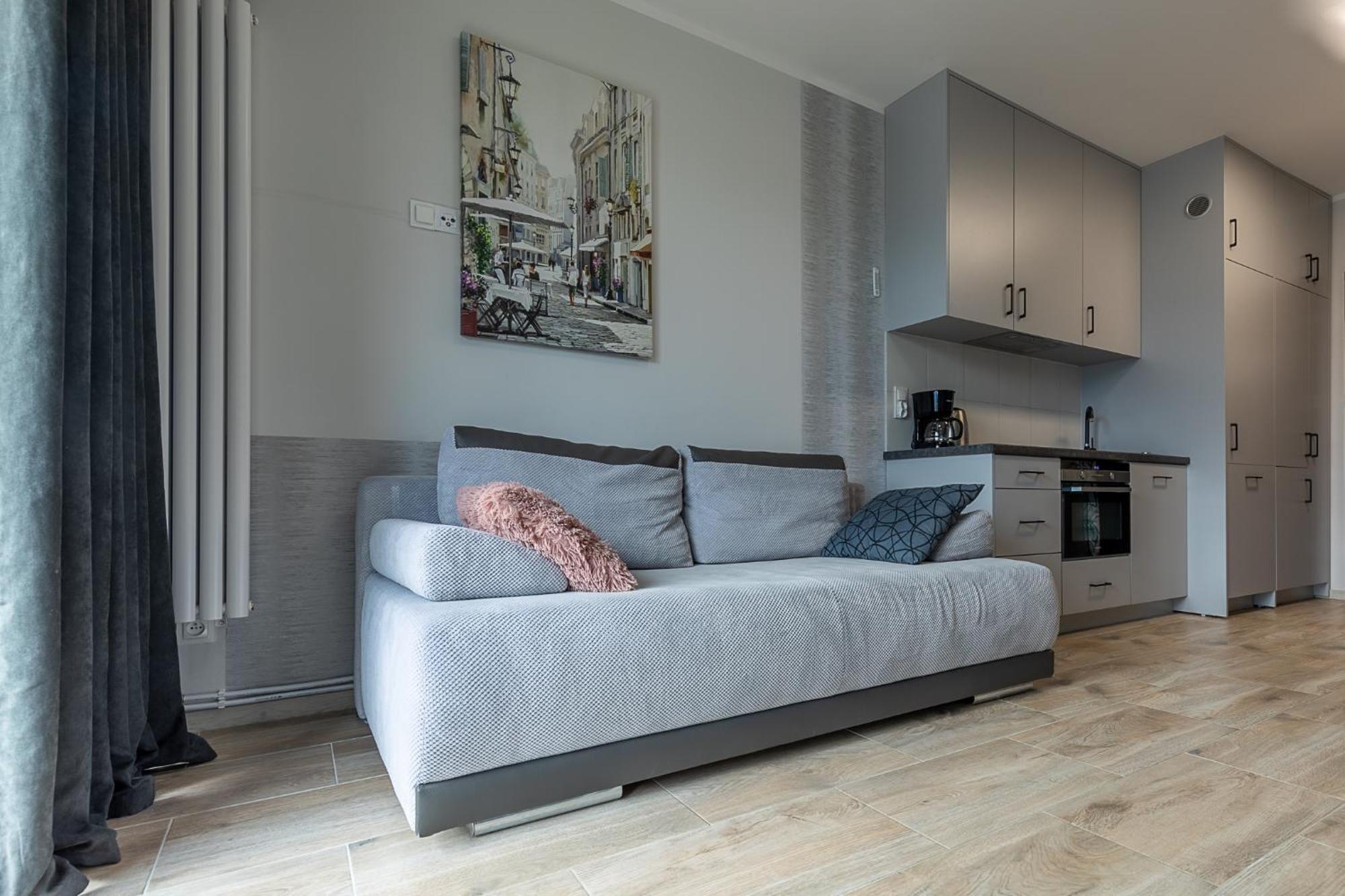 Rentplanet - Apartamenty Schroniskowa ชกลาร์สกา ปอเรมบา ภายนอก รูปภาพ
