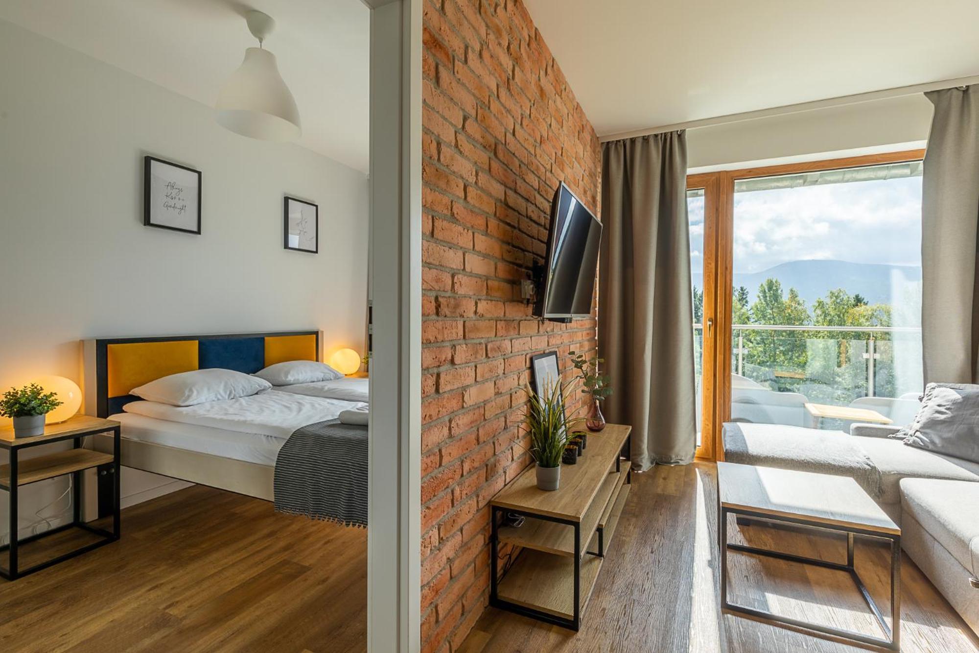Rentplanet - Apartamenty Schroniskowa ชกลาร์สกา ปอเรมบา ภายนอก รูปภาพ