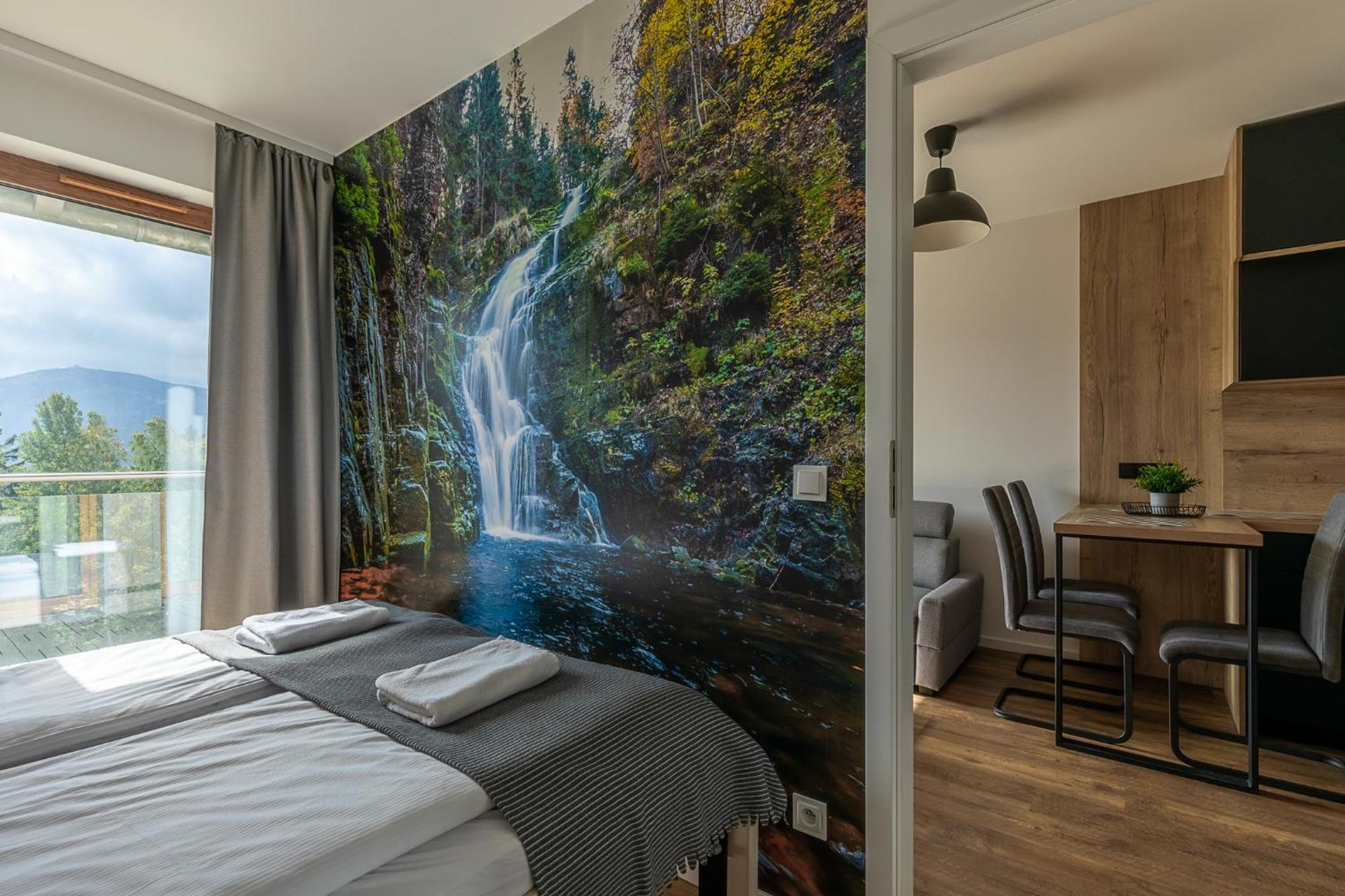 Rentplanet - Apartamenty Schroniskowa ชกลาร์สกา ปอเรมบา ภายนอก รูปภาพ