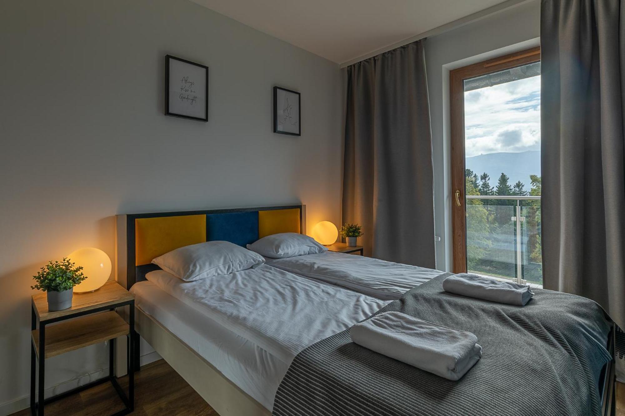 Rentplanet - Apartamenty Schroniskowa ชกลาร์สกา ปอเรมบา ภายนอก รูปภาพ